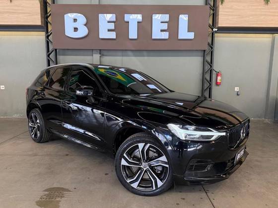 VOLVO XC60 2.0 T8 HYBRID MOMENTUM AWD GEARTRONIC
